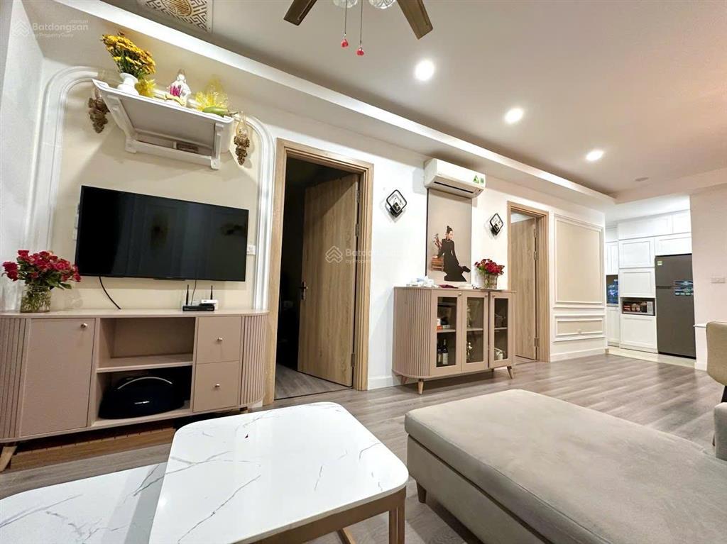 Chính chủ cần bán căn hộ 2 ngủ 2vs, chung cư hd mon nhà full đồ. giá nhỉnh 6, tỷ,   0357 065 ***