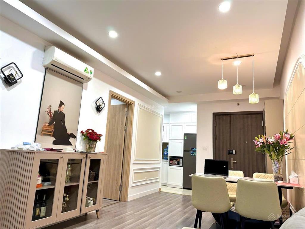 Chính chủ cần bán căn hộ 2 ngủ 2vs, chung cư hd mon nhà full đồ. giá nhỉnh 6, tỷ,   0357 065 ***
