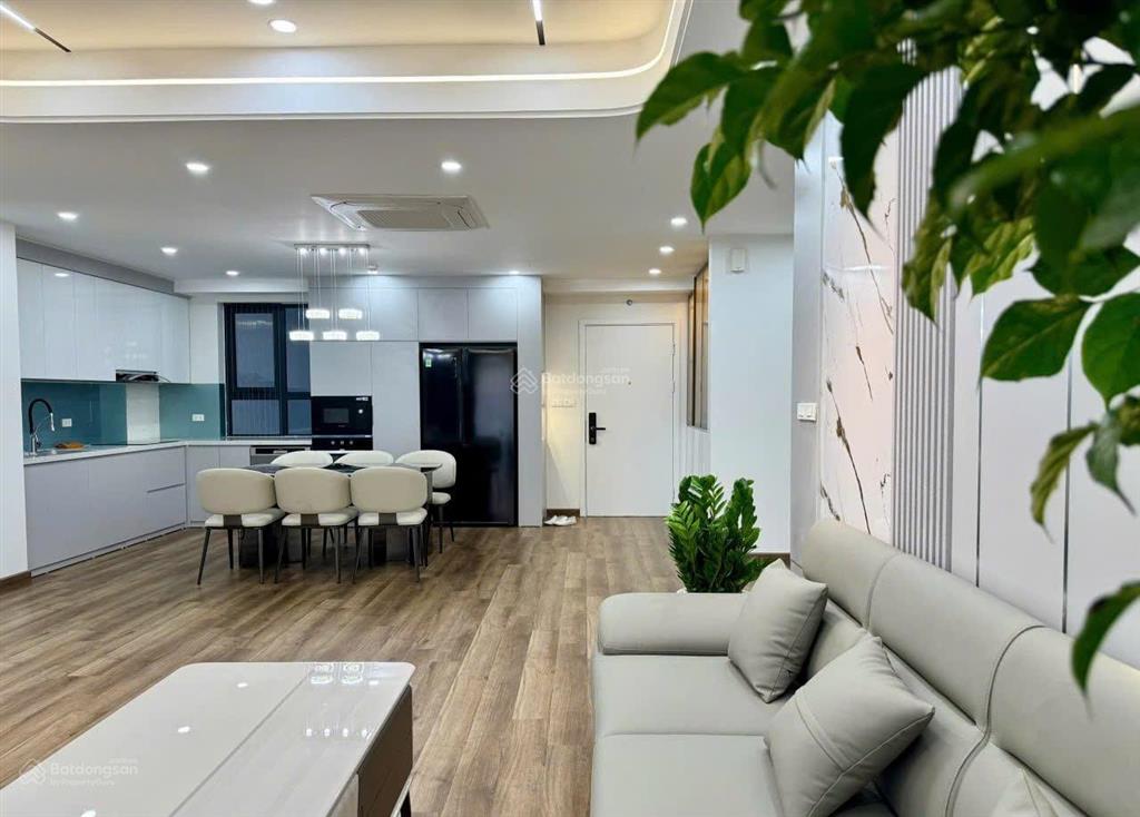 Em có quỹ căn 2pn 3pn 4pn full đồ goldmark giá 13tr/tháng. anh chị có nhu cầu  0357 065 ***