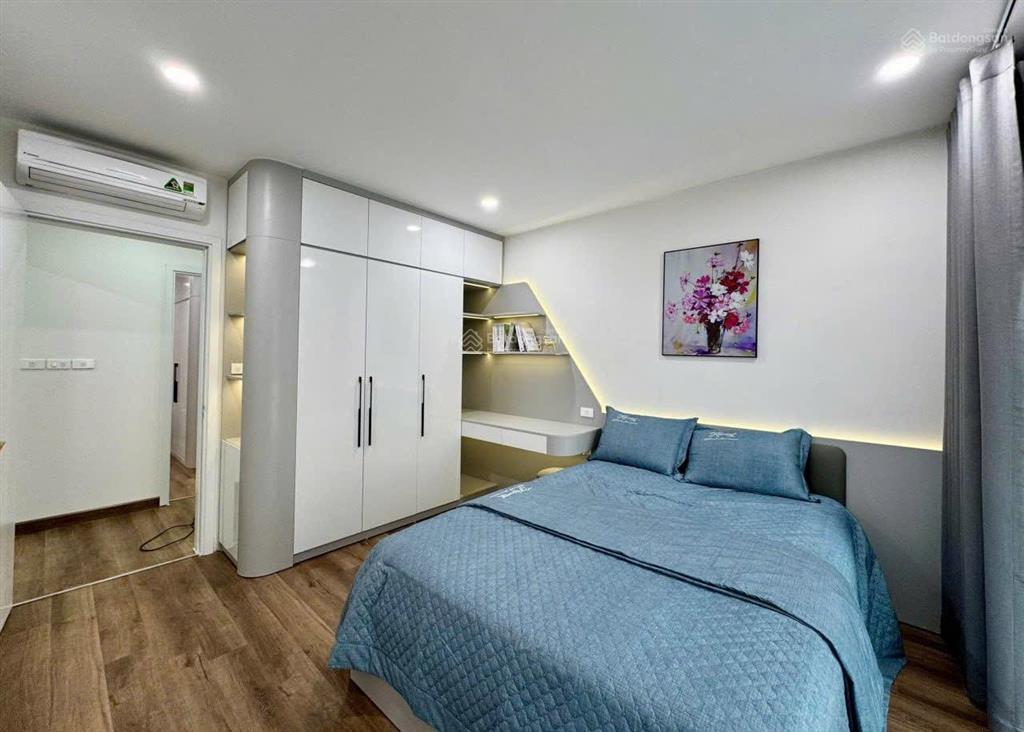 Em có quỹ căn 2pn 3pn 4pn full đồ goldmark giá 13tr/tháng. anh chị có nhu cầu  0357 065 ***