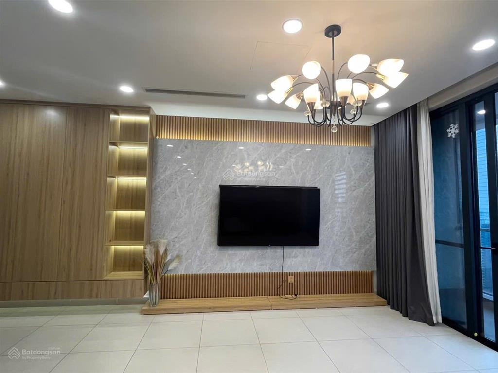 Em có full quỹ căn 3 phòng ngủ chung cư the zei, cần cho thuê gấp. anh chị có nhu cầu  035706589