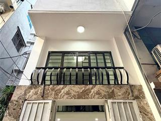 Ngõ thông gần phố ba gác tránh,nhà dân xây đẹp ở ngay vô vàn tiện ích, sổ nở hậu. dt 20m4t giá5,2ty