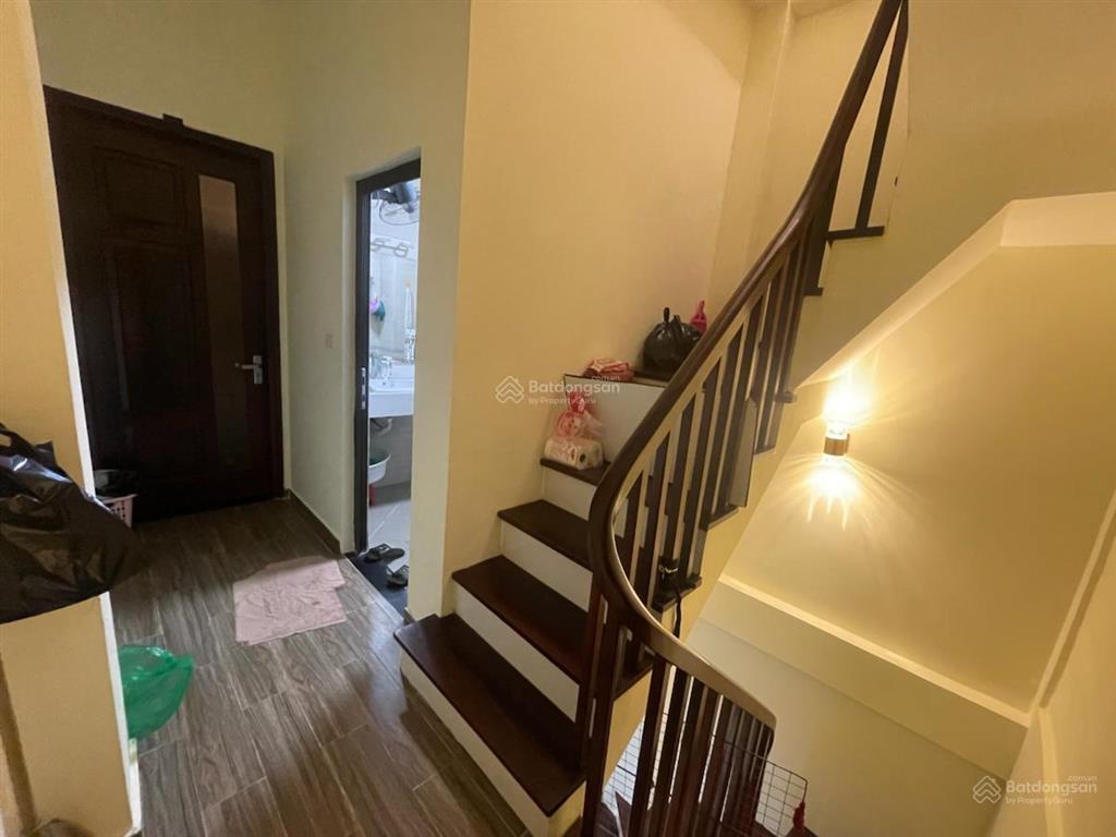 Lô góc 2 thoáng, ngõ thông oto ,nhà dân xây kcbt full nt. dt 31m 4t mt6m giá 10,5 tỷ