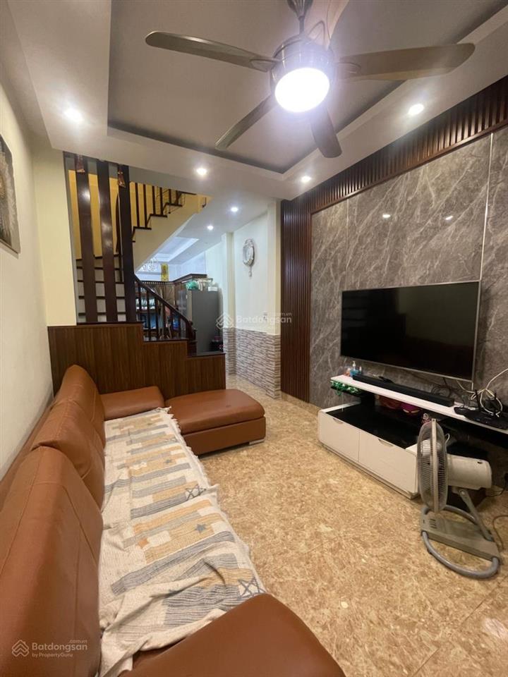 Lô góc 2 thoáng, ngõ thông oto ,nhà dân xây kcbt full nt. dt 31m 4t mt6m giá 10,5 tỷ