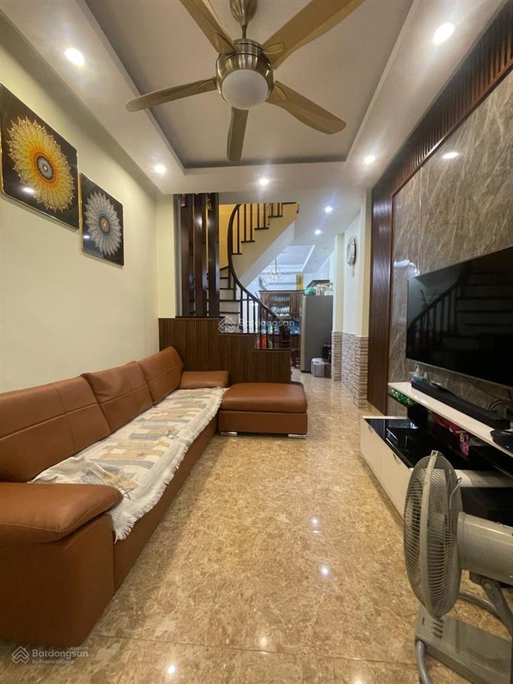 Lô góc 2 thoáng, ngõ thông oto ,nhà dân xây kcbt full nt. dt 31m 4t mt6m giá 10,5 tỷ