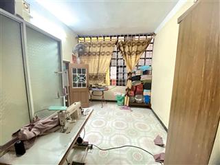 Mặt ngõ thông, lô góc 2 thoáng oto 4 chỗ qua nhà, dân trí cao. dt 22m2 3t mt 3,4m giá chào 3,95 tỷ