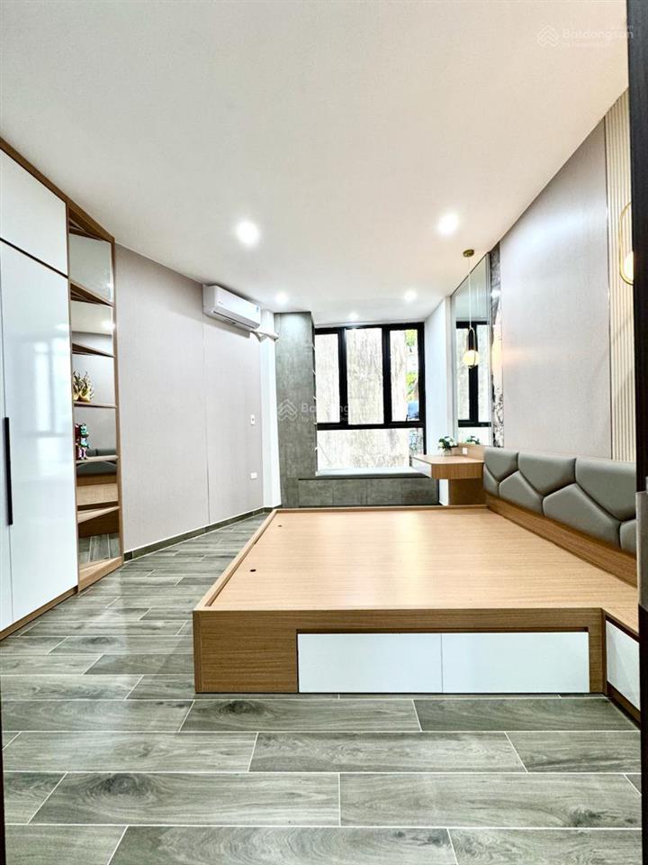 Nhà đẹp ba bước ra phố, full nt hiện đại, dân xây k dính qh. dt 35m 5t mt3,2m giá 7,9 tỷ còn tl