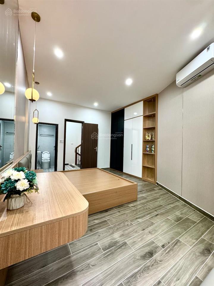 Nhà đẹp ba bước ra phố, full nt hiện đại, dân xây k dính qh. dt 35m 5t mt3,2m giá 7,9 tỷ còn tl