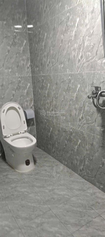 Mặt ngõ kinh doanh online, dt 30m2 5t mt 3,5m giá thuê 10triệu/1thg đóng 3cọc 1