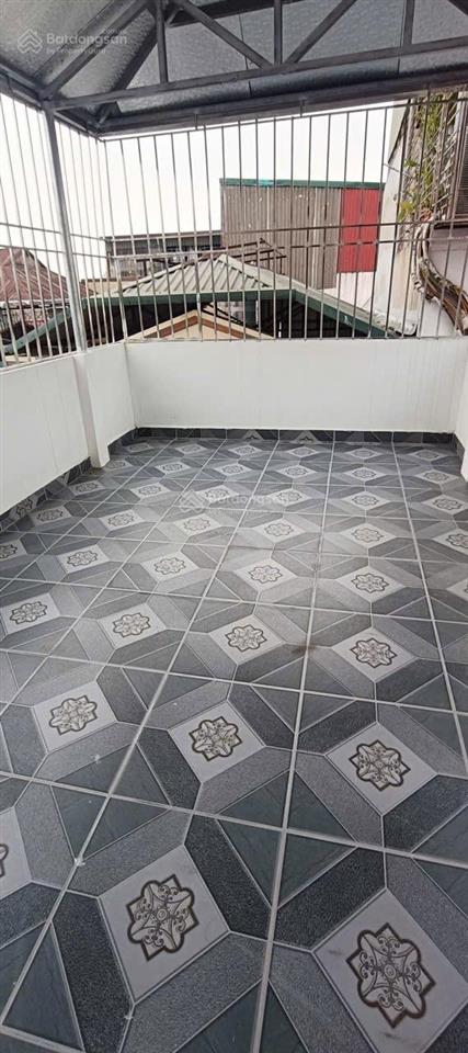 Mặt ngõ kinh doanh online, dt 30m2 5t mt 3,5m giá thuê 10triệu/1thg đóng 3cọc 1