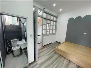 Minh khai nhà đẹp ở ngay, dt 28m2 5t giá thuê 11tr/1 thg đóng 3 cọc 1