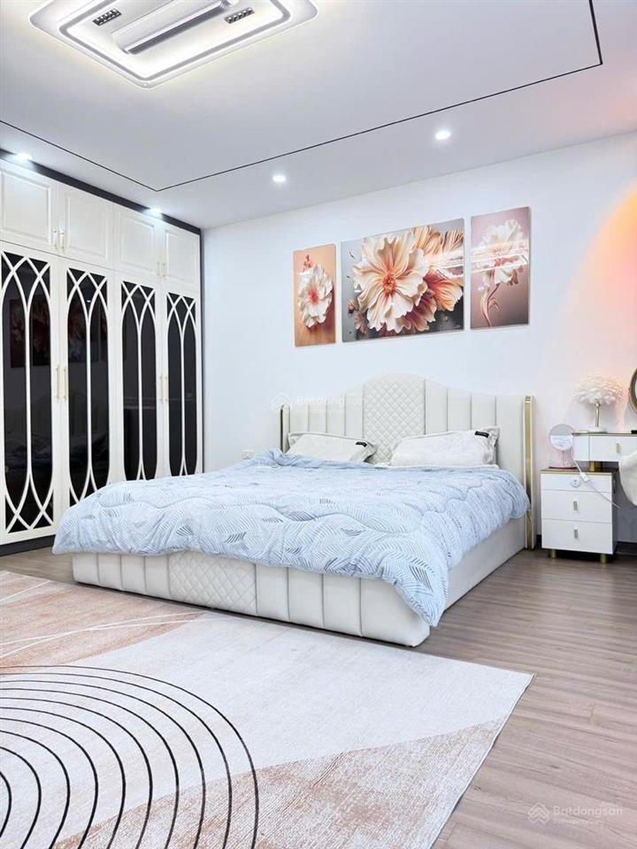 Bồ đề  long biên. nhà mới đẹp long lanh, ngõ thông, thang máy. dt 60m2 6t mt 5m giá chào 13,5tỷ