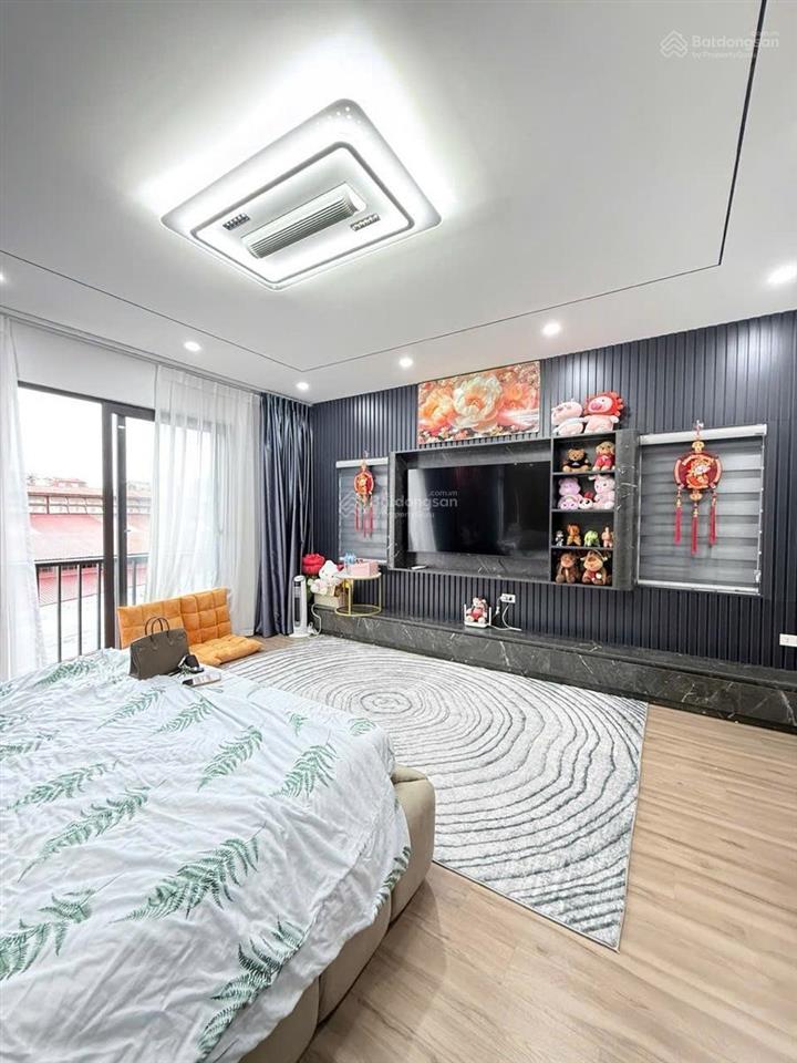 Bồ đề  long biên. nhà mới đẹp long lanh, ngõ thông, thang máy. dt 60m2 6t mt 5m giá chào 13,5tỷ