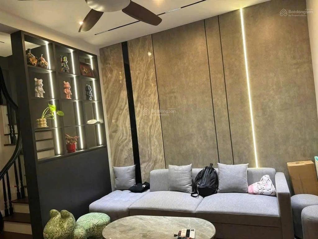 Cho thuê nhà minh khai, ba gác đỗ cửa, ngõ thông dt 35m 5t full nt. giá thuê 14,5 triệu