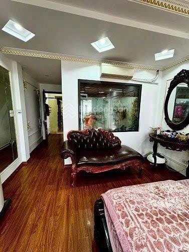 Cho thuê nhà tân mai  hoàng mai, nhà đẹp 8t thang máy 6pn full nt. dt 50m giá thuê 22triệu/1 tháng