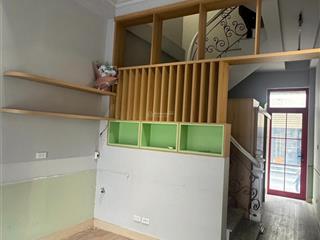 Cho thuê nhà kv đông người nước ngoài sinh sống, dt 40m2 5t mt 4m, giá 24tr/tháng