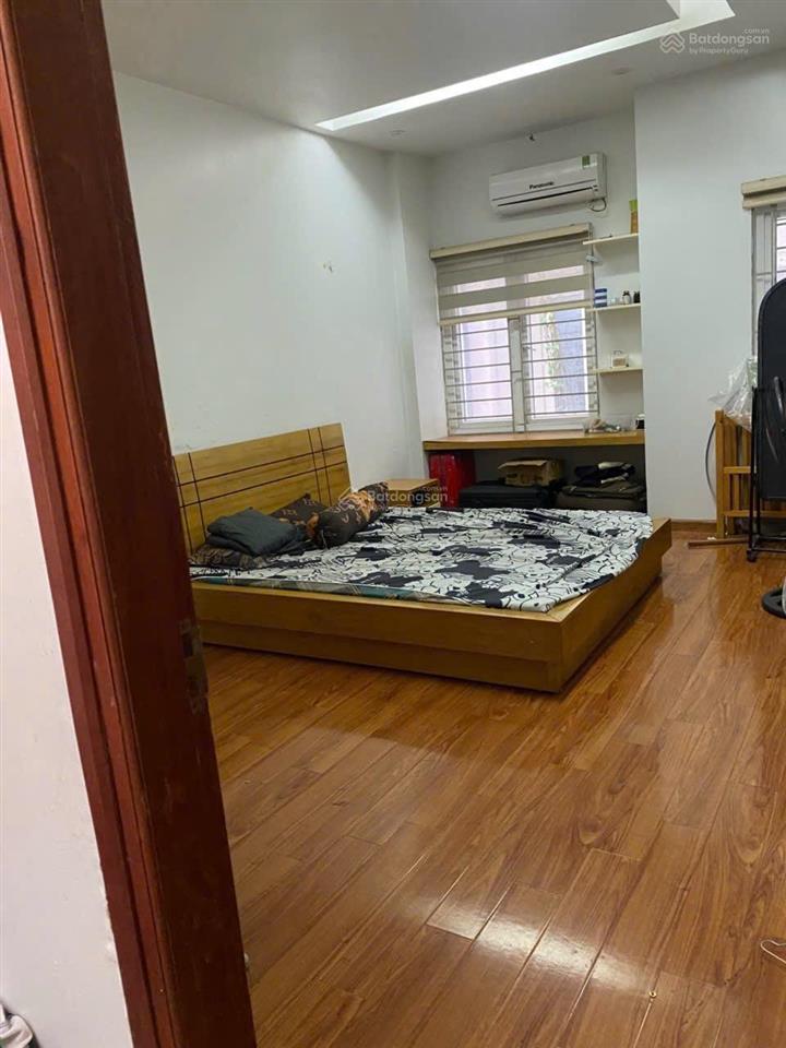Nhà riêng võ chí công, tây hồ. nhà đẹp full nt, ngõ nông ba gác. dt 35m2 5t, giá thuê 12tr/tháng
