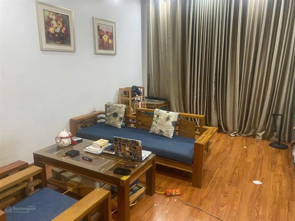 Nhà riêng võ chí công, tây hồ. nhà đẹp full nt, ngõ nông ba gác. dt 35m2 5t, giá thuê 12tr/tháng