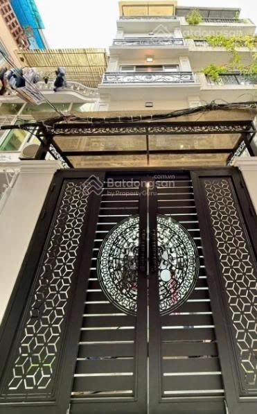 Hoàng hoa thám, ngõ thông ba gác, gần phố thuận tiện. 45m2 6t 3pn giá thuê 14 tr/1thg đóng 3 cọc1