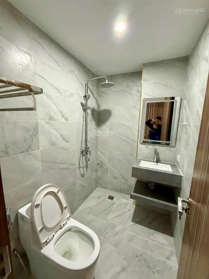 Hoàng hoa thám, ngõ thông ba gác, gần phố thuận tiện. 45m2 6t 3pn giá thuê 14 tr/1thg đóng 3 cọc1