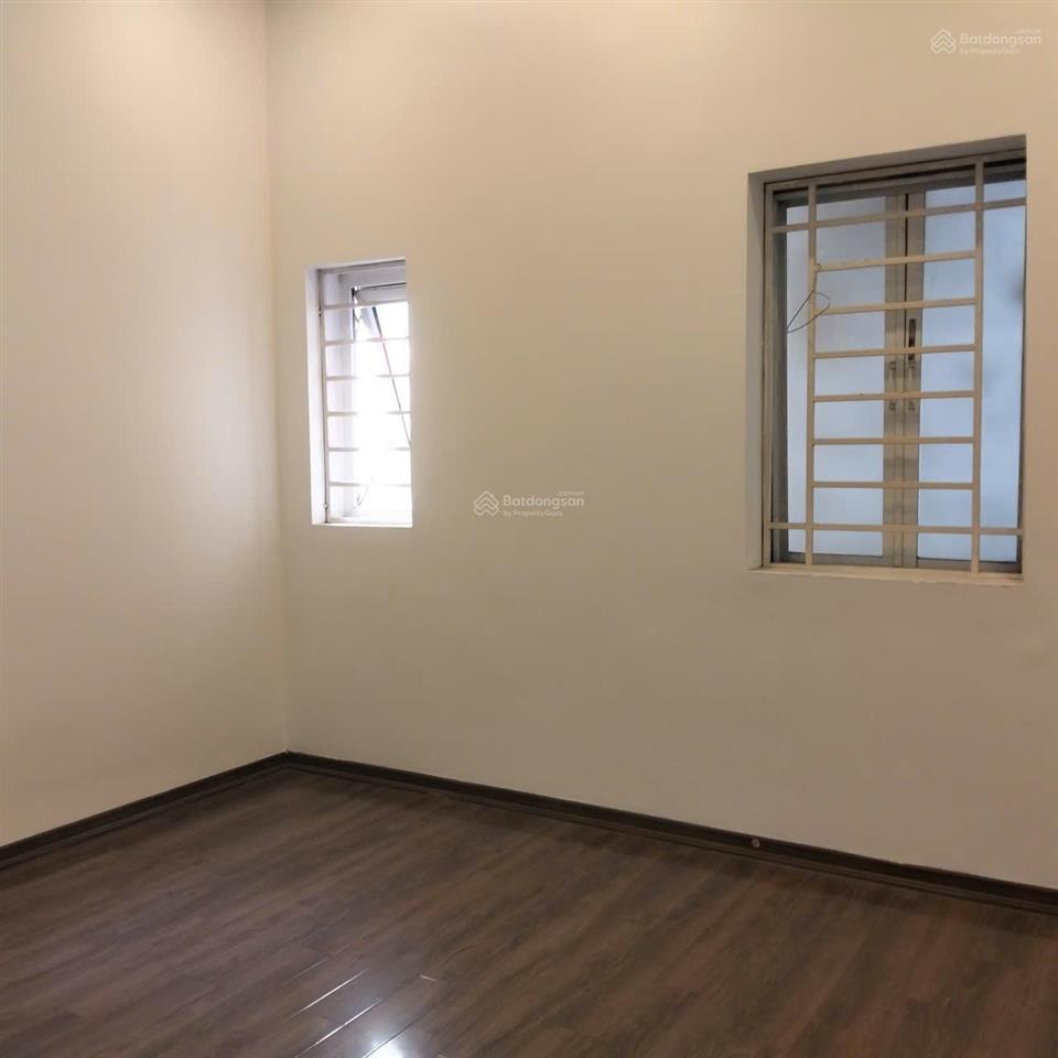 Tây hồ, nhà đẹp sẵn nt chỉ việc vào ở, ngõ thông sạch đẹp thoáng mát. dt 50m2 4pn giá 16tr/th