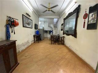 Hồng hà  bạch đằng, gần viện 108, nhà đẹp full nt chỉ việc đến ở. dt 30m2 4t 3pn giá 9tr/thg