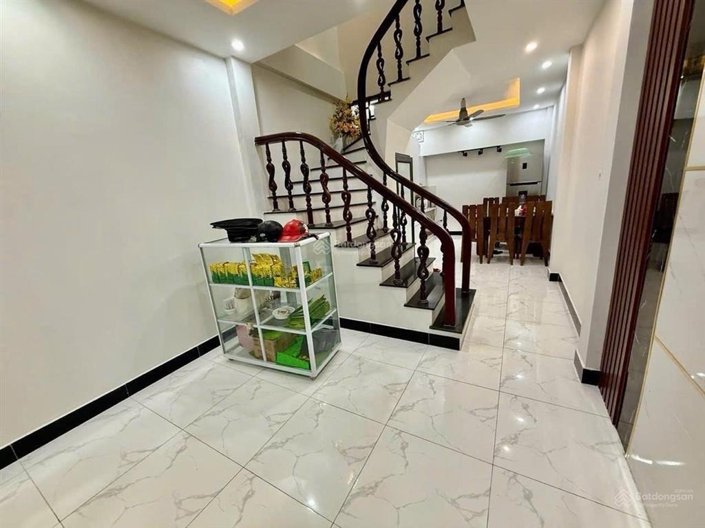 Nhà mới full nt đẹp lung linh, ở ngay, ngõ thông, dân xây, k qh. dt 49m 4t mt4m giá 13,9 tỷ có tl