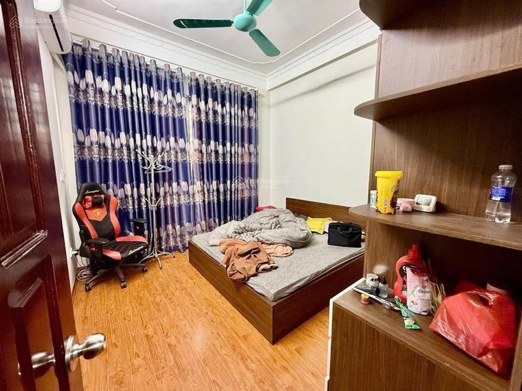Nhà mới full nt đẹp lung linh, ở ngay, ngõ thông, dân xây, k qh. dt 49m 4t mt4m giá 13,9 tỷ có tl