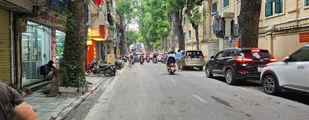 Cho thuê mbkd phố lý nam đế, hk, đường to vỉa hè rộng, kd mọi mô hình. dt 100m giá thuê 30tr/1thg