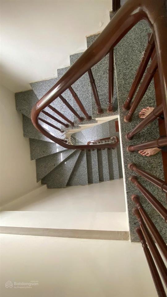 Nhà mới ngõ thông thoáng full nt đẹp, giá đầu tư, kv an ninh đảm bảo, k qh. dt 35m5t mt6m giá 6,8ty