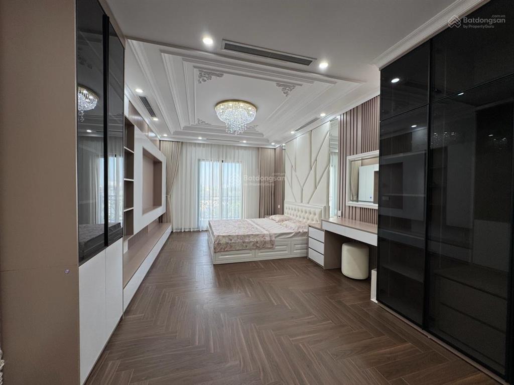 Toà nhà mp tt quận lb, vị trí kim cương, gara, tm, dòng tiền. dt 50m2 7t thông sàn mt 4,5m 26 tỷ