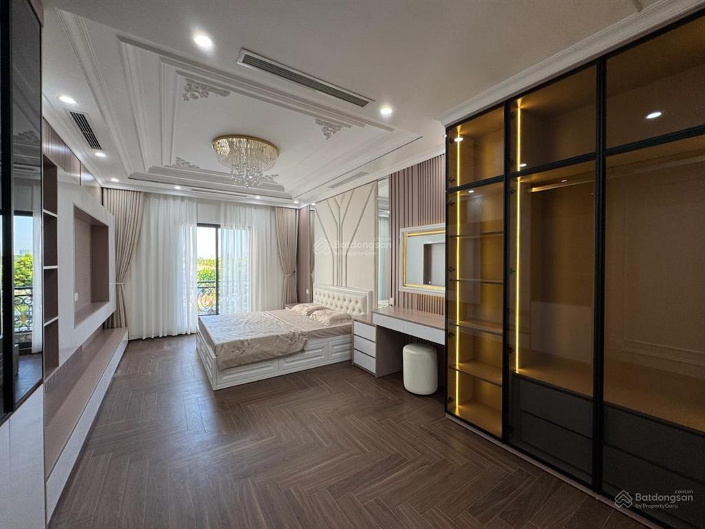 Toà nhà mp tt quận lb, vị trí kim cương, gara, tm, dòng tiền. dt 50m2 7t thông sàn mt 4,5m 26 tỷ
