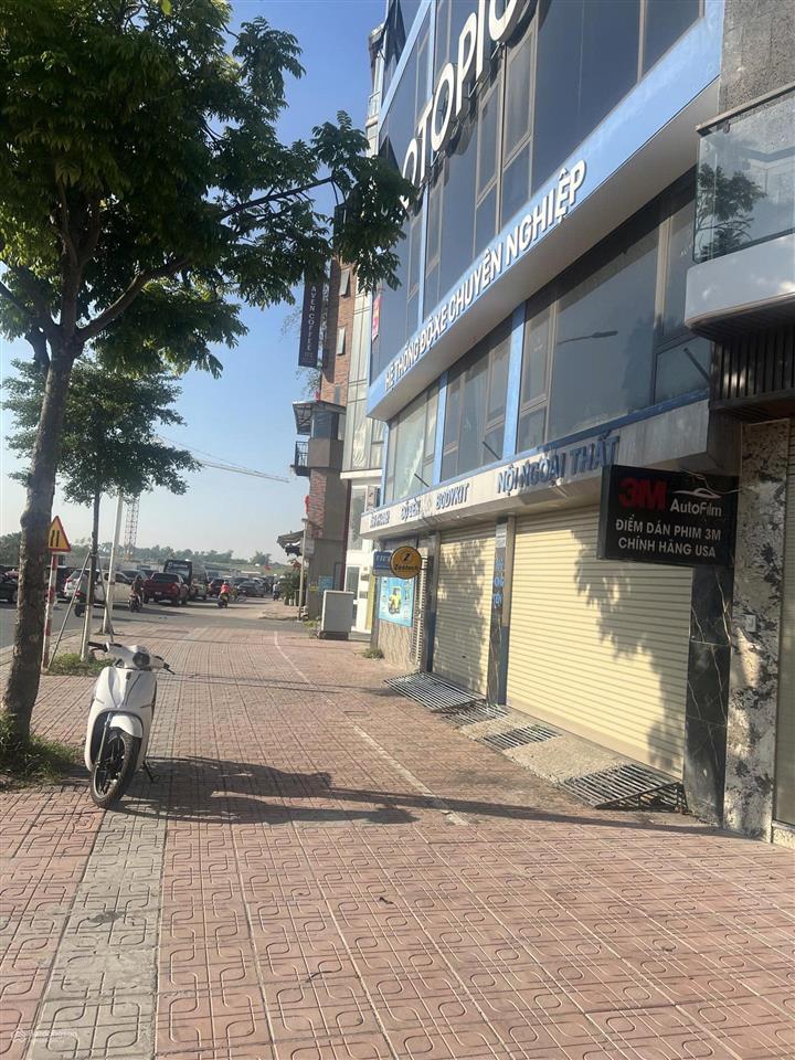 Tòa nhà mp hồng tiến 7 tầng tm, kv nhiều tòa nhà vp, ks. dt 70m2 mt 12m giá 60tr/1thg