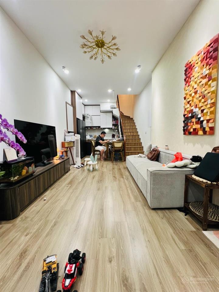 Tt ba đình, nhà đẹp ở ngay, vị trí đẹp 2 thoáng gần ô tô, k qh. dt 35m 4t mt3,5m giá chào 9,7 tỷ