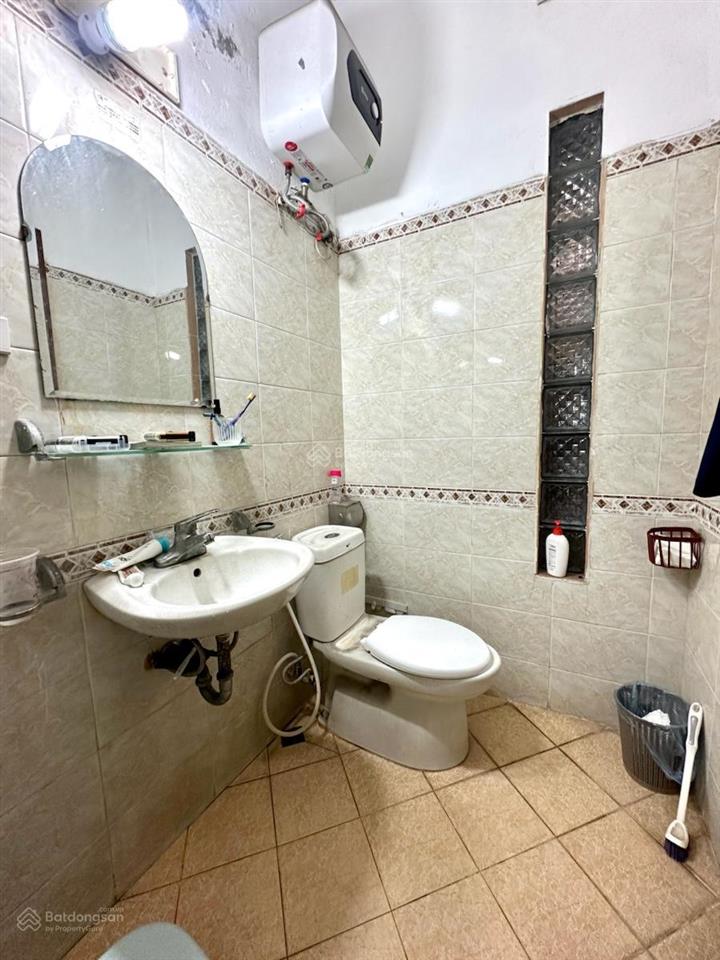 Mặt phố tt cầu giấy, kv kd sầm uất tiềm năng khai thác cao, nhà đẹp ở ngay. dt 45m2 6t giá 27tỷ