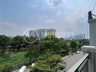 Trống sẵn căn studio ban công mặt tiền siêu thoáng ngay kđt lakeview