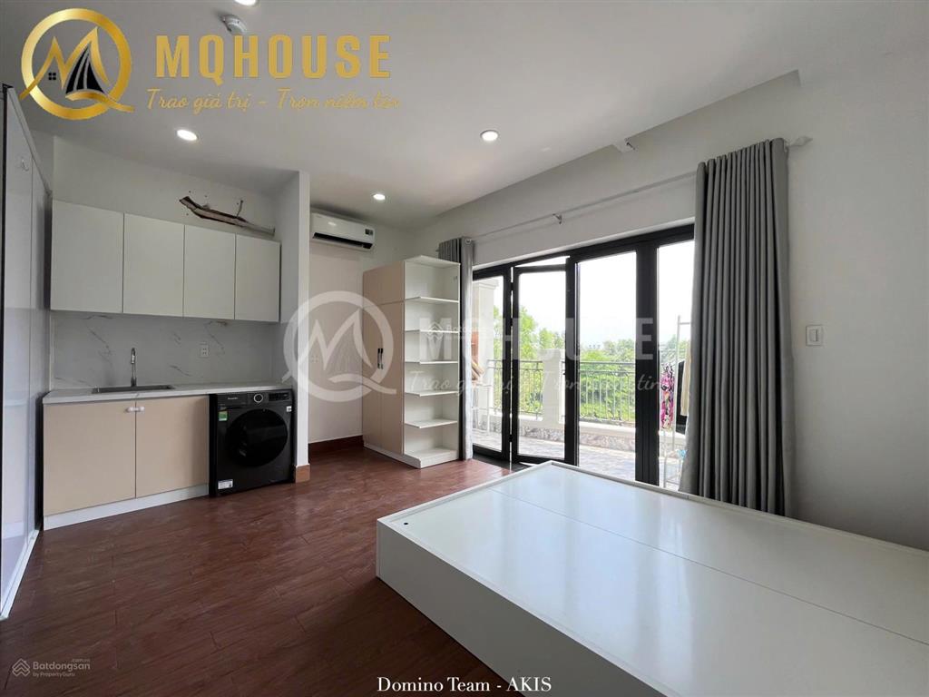 Trống sẵn căn studio ban công mặt tiền siêu thoáng ngay kđt lakeview