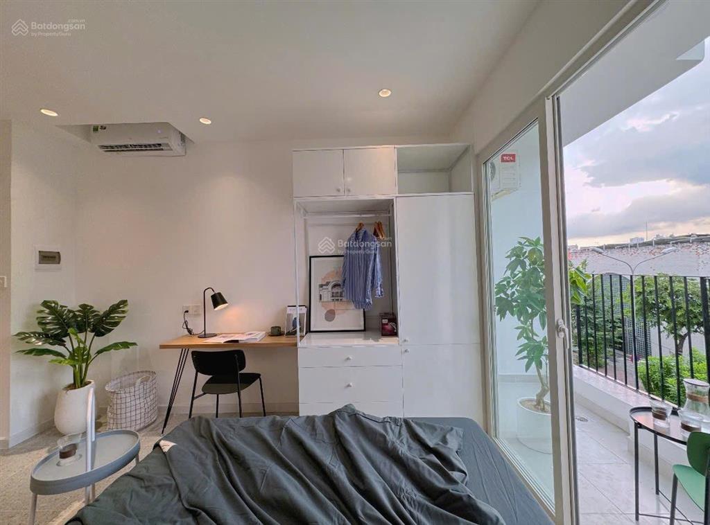 Trống sẵn studio thiết kế vibe tropical cực chillban công siêu thoáng giữa lòng thảo điền quận 2