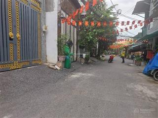 Nhà 4 tầng khu tân quy quận 7  ô tô vào nhà , dt 90m2 , giá chỉ 13.5 tỷ