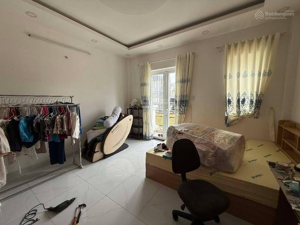 Nhà 4 tầng khu tân quy quận 7  ô tô vào nhà , dt 90m2 , giá chỉ 13.5 tỷ