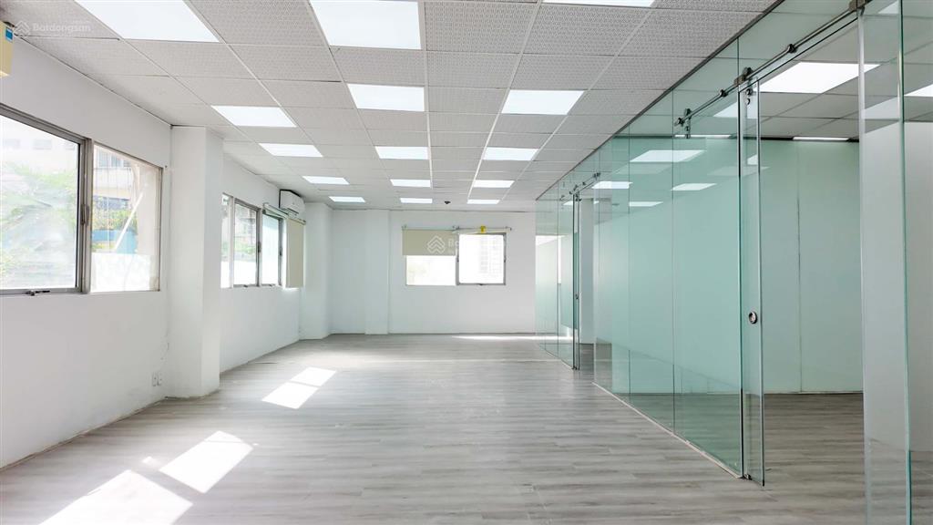 Văn phòng nguyễn thị minh khai q.3, vị trí đẹp  giá cực rẻ, gần công viên tao đàn.  0329 468 ***