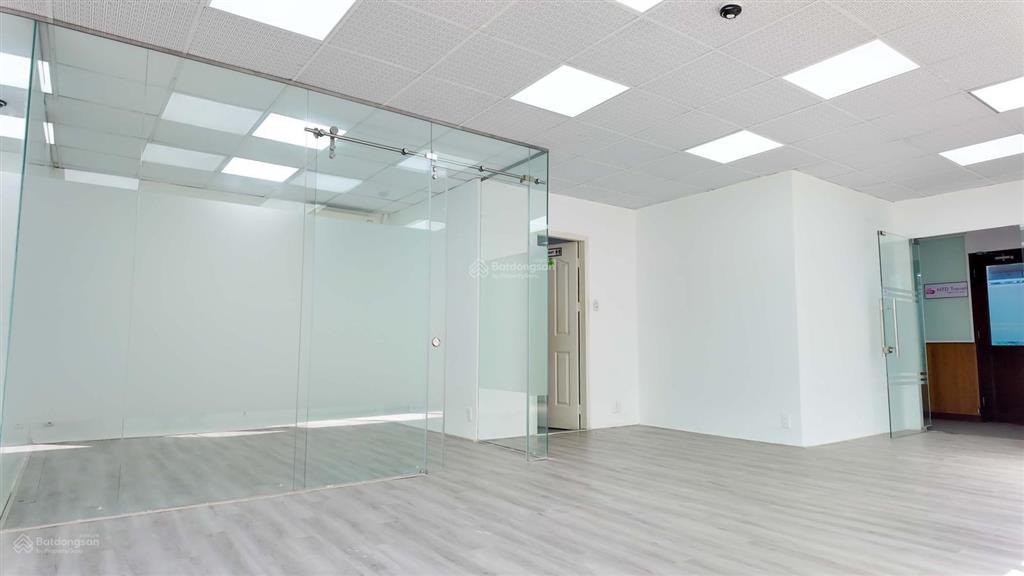 Văn phòng nguyễn thị minh khai q.3, vị trí đẹp  giá cực rẻ, gần công viên tao đàn.  0329 468 ***