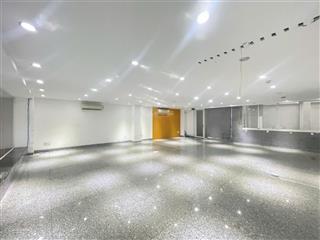 Văn phòng đẹp hoàng văn thụ, tân bình  gần sân bay. dt 120m2 giá chỉ 28tr.  0906 371 ***