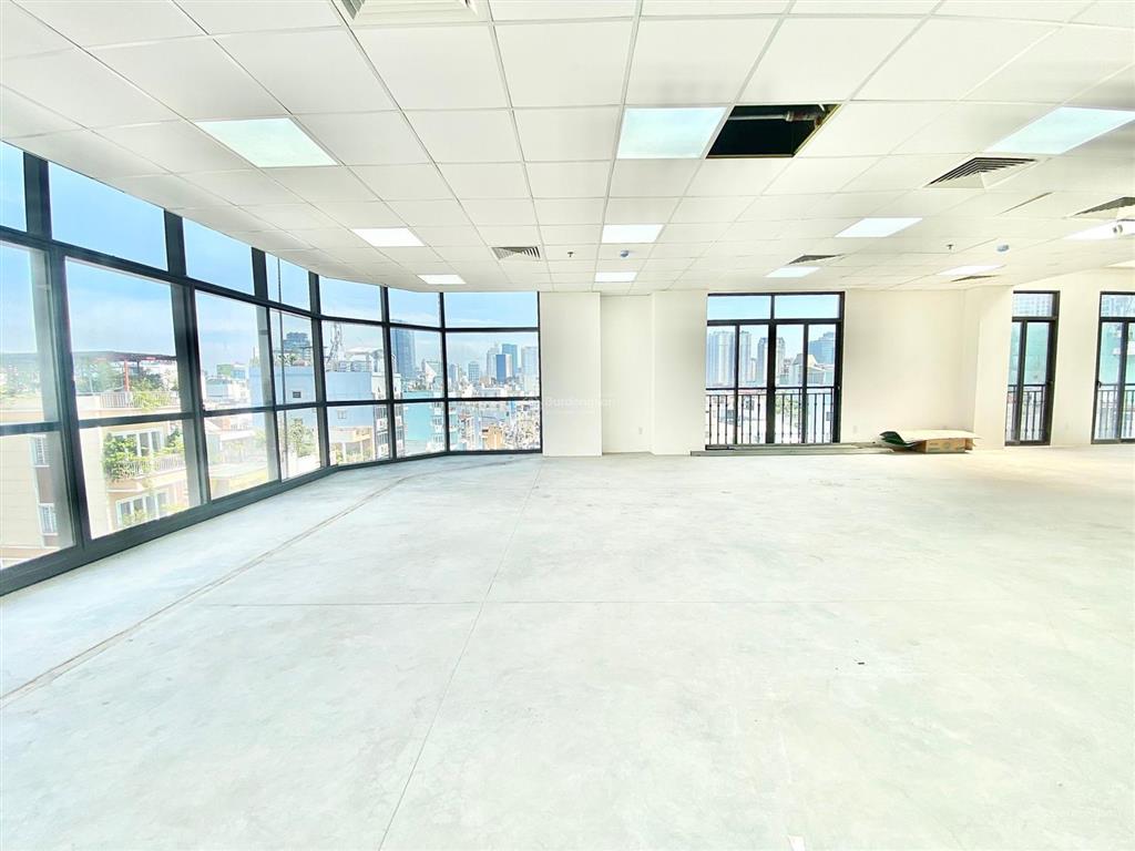 Văn phòng hiện đại trung tâm q.1  dt 100m2, chỉ 45tr. vị trí vàng kinh doanh sầm uất