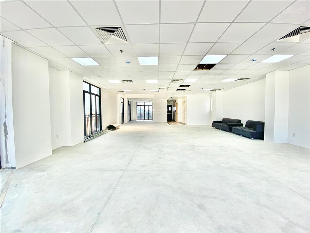 Văn phòng hiện đại trung tâm q.1  dt 100m2, chỉ 45tr. vị trí vàng kinh doanh sầm uất