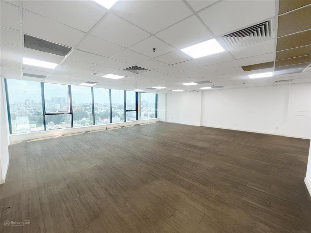 Văn phòng nguyễn hữu cảnh, q. bình thạnh  siêu đẹp, dt 120m2  giá chỉ 38tr.  0329 468 ***
