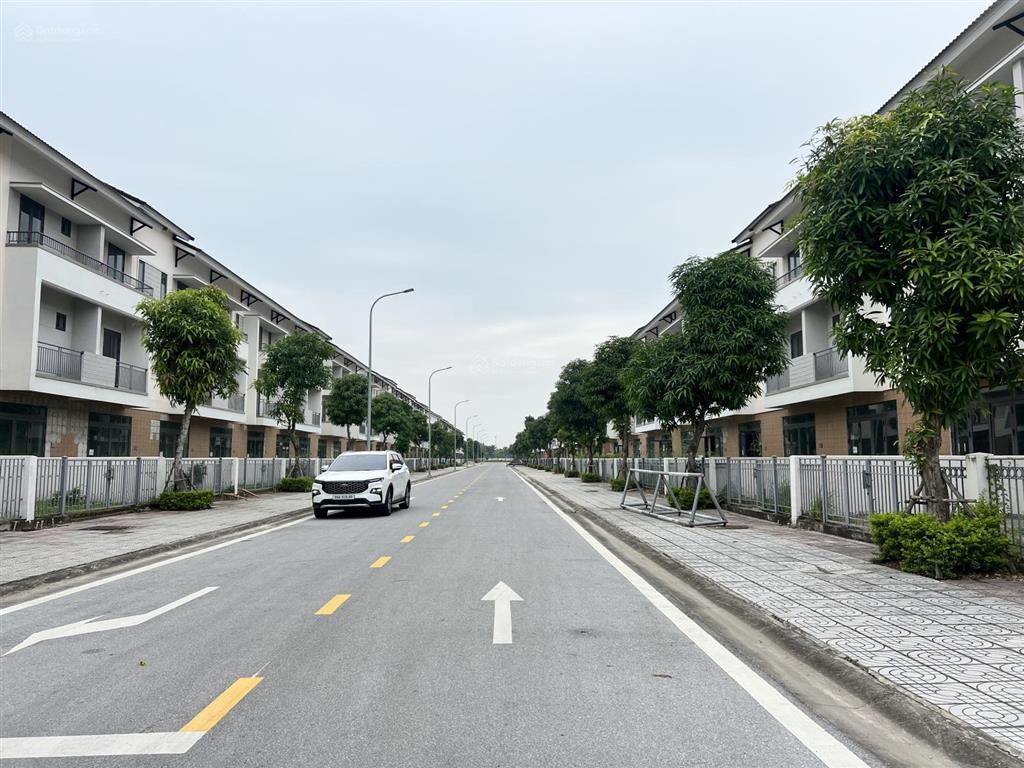 Cần bán shophouse 120m 3 tầng centa riverside giá 7,850tr rẻ nhất thị trường