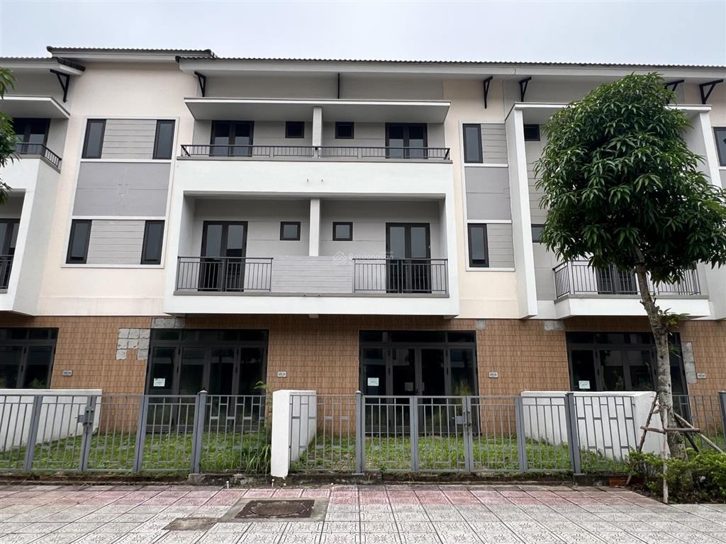 Cần bán shophouse 120m 3 tầng centa riverside giá 7,850tr rẻ nhất thị trường