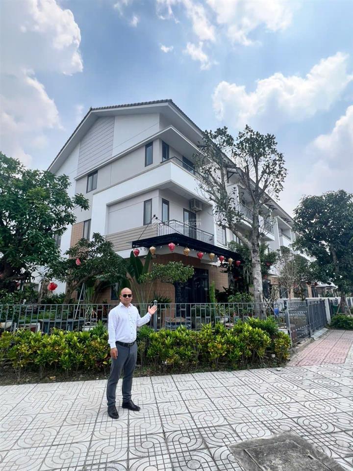 Cần tiền bán gấp nhà shophouse dt 120m2 3 tầng centa riverside, giá chỉ 7,7tỷ cách tt hà nội 13km