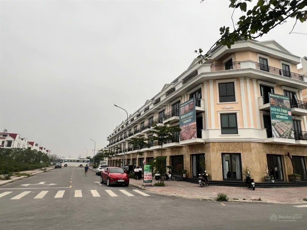 Bán shophouse 4 tầng giá siêu hời tại vsip bắc ninh, 5,5 tỷ, 75m2